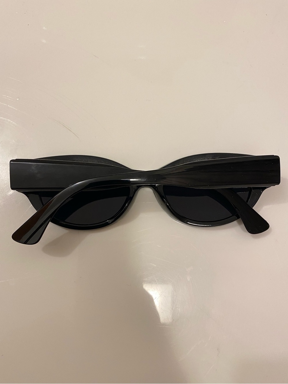 black cat eye sunglasses - Picture 2 of 3